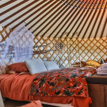 Yourte Mongole Vue Mer - Experience Unique Luxury tent Eze
